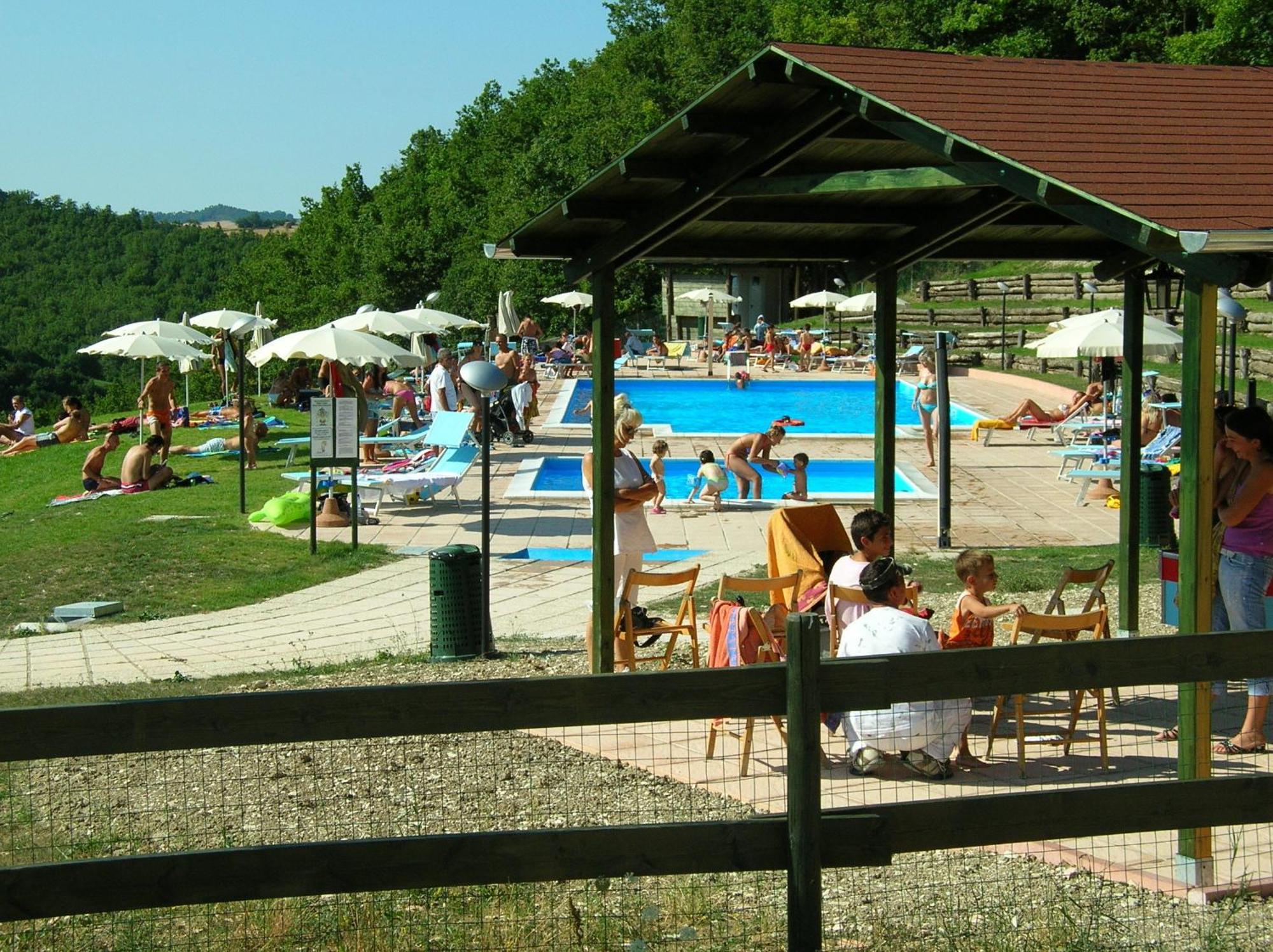 Agriturismo Orsaiola Urbania Exterior foto