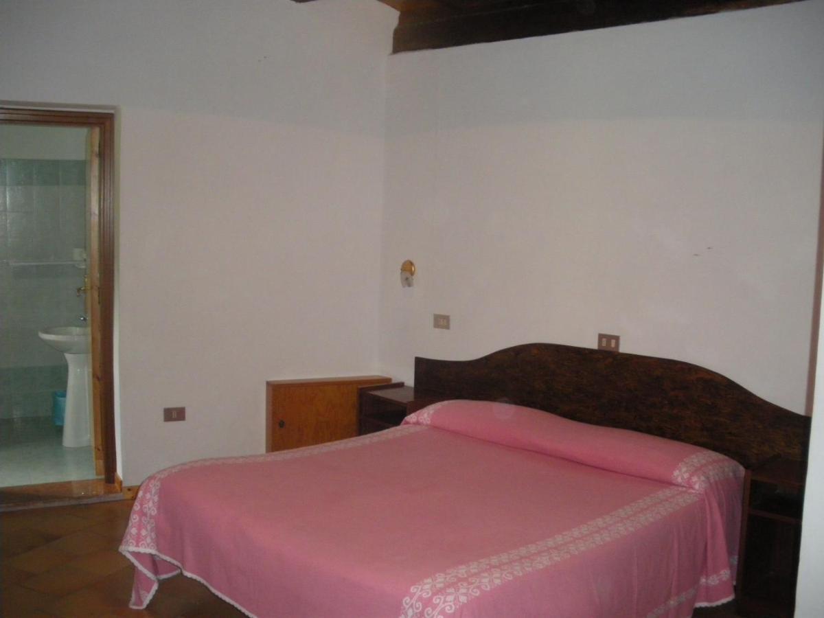 Agriturismo Orsaiola Urbania Exterior foto